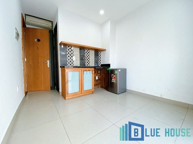 Hình ảnh Phòng mới xây full nội thất cửa sổ lớn ngay CV Hoàng Văn Thụ.