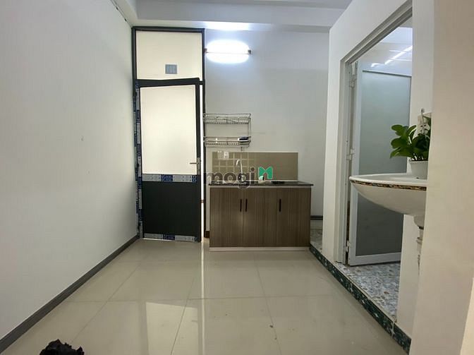 Hình ảnh Cho Thuê Suite 35m2 y hình Quận 11 đường Minh Phụng