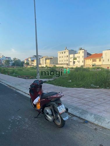 Hình ảnh Đất nền KDC Hóc Môn giá 1tỷ5/nền, sổ hồng riêng công chứng liền