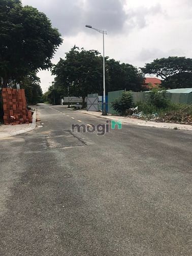 Hình ảnh Chính chủ cần bán gấp lô đất Bình Trưng Đông, Quận 2 DT95m2 Giá 2tỷ3