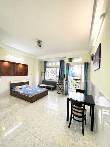 Hình ảnh Căn phòng 30m2 thoải mái rộng rãi Ban công thoáng - giáp sát Quận 1