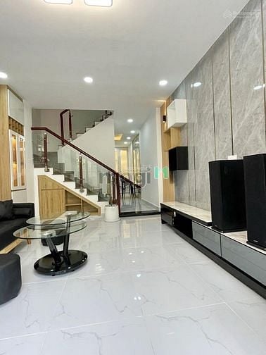 Hình ảnh Bán gấp nhà Hoàng Hoa Thám Bình Thạnh 68 m2, sổ riêng.