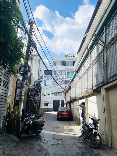 Hình ảnh Hẻm xe hơi tại phan văn trị giá siêu yêu thương