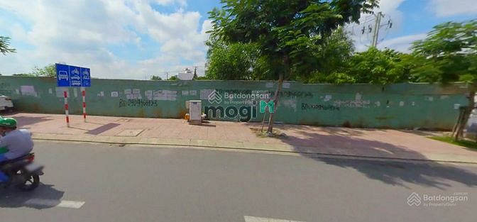 Hình ảnh Tôi cần bán lô đất đường Lê Văn Việt,Quận 9, LK Vincom, SHR, 80m2/2tỷ6