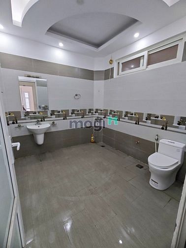Hình ảnh Cho thuê nhà riêng ngõ 165 Dương Quảng Hàm 45m2 4 tầng 4 ngủ 15 triệu