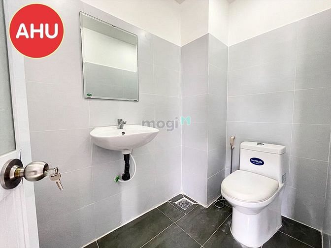 Hình ảnh Siêu phẩm Studio ban công Quận 1 gần chợ Tân Định