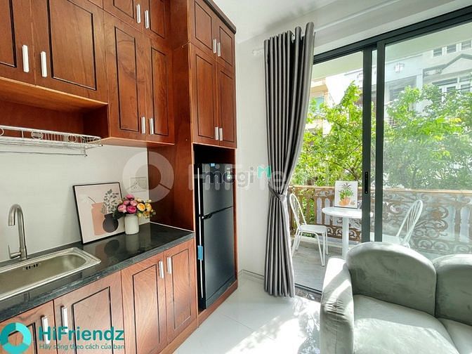 Hình ảnh Studio bancol rộng 40m2 thiết kế hiện đại ngay trung tâm Tân Bình