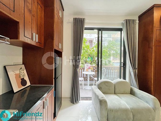 Hình ảnh Studio bancol rộng 40m2 thiết kế hiện đại ngay trung tâm Tân Bình
