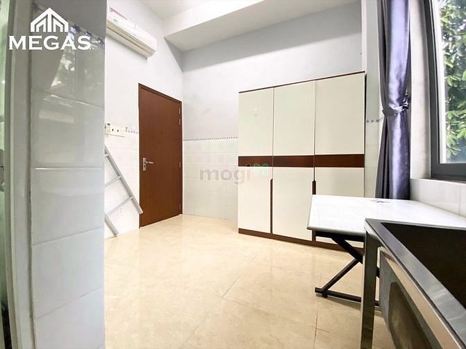 Hình ảnh Cho thuê Trang Chủ MB66.COM / Đăng Ký Tặng 66K quận 10 Duplex Full nội Thất Cửa sổ trời lớn