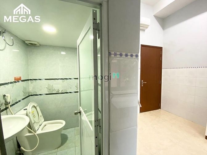 Hình ảnh Cho thuê Trang Chủ MB66.COM / Đăng Ký Tặng 66K quận 10 Duplex Full nội Thất Cửa sổ trời lớn