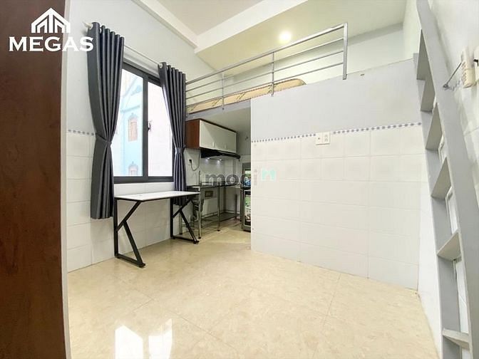 Hình ảnh Cho thuê Trang Chủ MB66.COM / Đăng Ký Tặng 66K quận 10 Duplex Full nội Thất Cửa sổ trời lớn