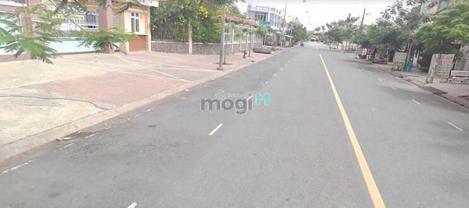 Hình ảnh Có thể mua ngay 80m2,giá 2tỷ850, đất MT Đào Trí - Q7, có sổ riêng.