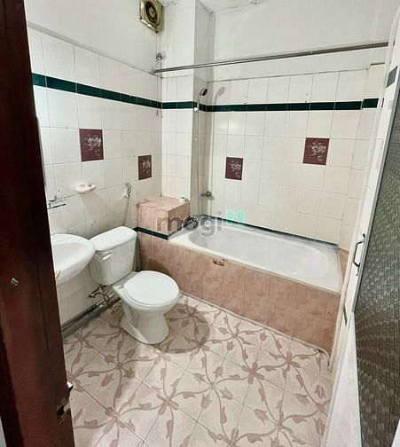 Hình ảnh Duplex phòng khách-bếp rộng, ban công thoáng gần ngã tư bảy hiền