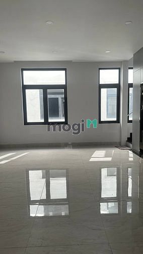 Hình ảnh cho thuê tầng nhà phố hai phòng ngủ chỉ 8tr