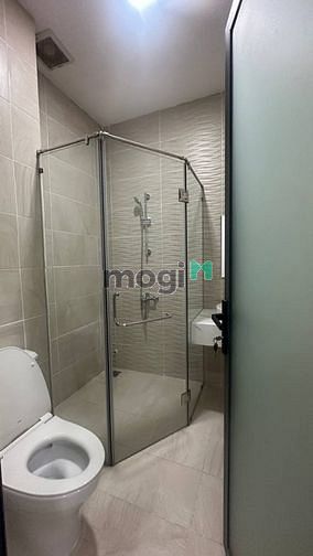 Hình ảnh cho thuê tầng nhà phố hai phòng ngủ chỉ 8tr