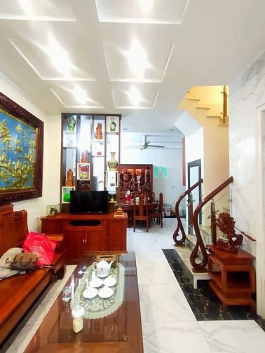 Hình ảnh Nhà 5 tầng thang máy, dân xây chắc chắn phố Đức Giang