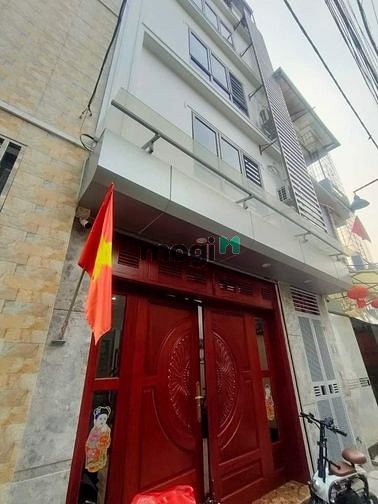 Hình ảnh Nhà 5 tầng thang máy, dân xây chắc chắn phố Đức Giang