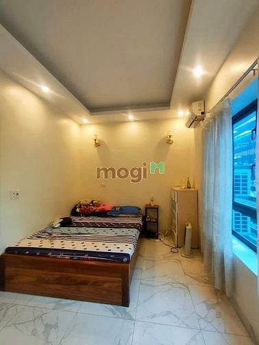 Hình ảnh Nhà 5 tầng thang máy, dân xây chắc chắn phố Đức Giang