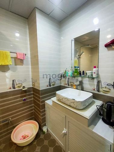 Hình ảnh Nhà 5 tầng thang máy, dân xây chắc chắn phố Đức Giang