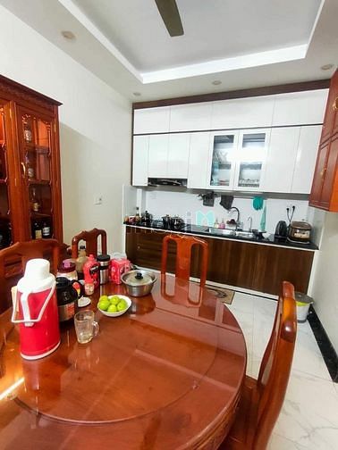Hình ảnh Nhà 5 tầng thang máy, dân xây chắc chắn phố Đức Giang