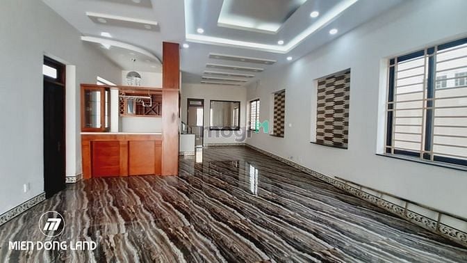 Hình ảnh Biệt thự 990/ Âu Cơ, P14. Quận Tân Bình. mới 100%. DT 280m. Giá 25 Tỷ