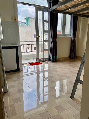 Hình ảnh Cho thuê Căn Hộ ban công Full nội thất Gần Cv Lê Văn Tám - 35m2 Quận 1