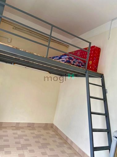 Hình ảnh Cho thuê Căn Hộ ban công Full nội thất Gần Cv Lê Văn Tám - 35m2 Quận 1
