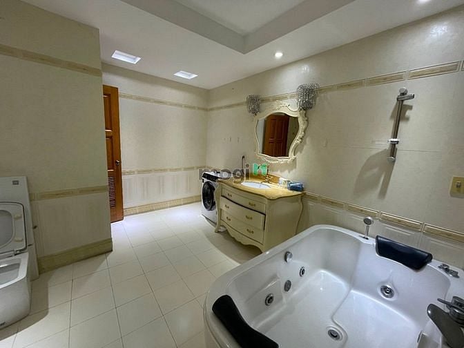 Hình ảnh CHDV nội thất cao cấp, ban công máy giặt riêng