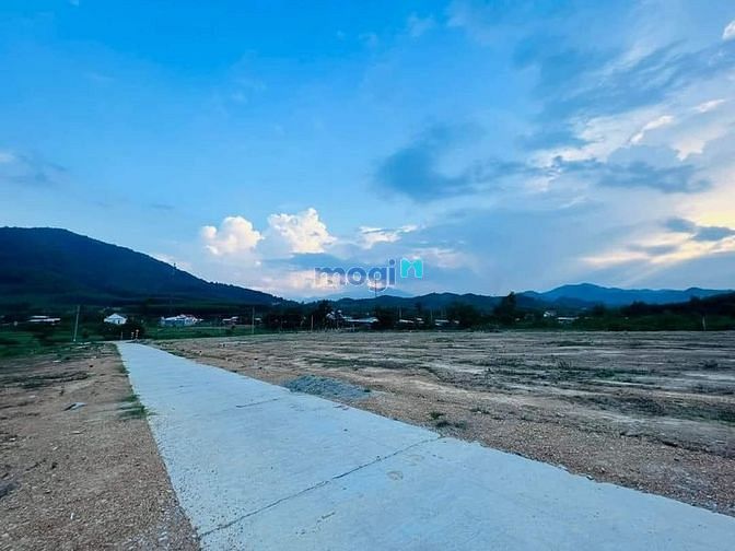 Hình ảnh VỚI 600TRIEU sỡ hữu lô đất sổ riêng xây dựng lên tới 240m2