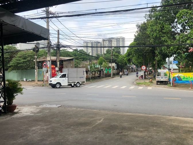 Hình ảnh Cho thuê Nguyên Căn Nhà Hàng Full Đồ, Hoàng Hữu Nam, Q9, DT1500m2-85tr