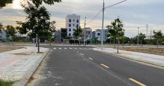 Hình ảnh Sở hữu nền đất nằm ở KDC Đảo Kim Cương, Quận 9,Giá 1tỷ 8