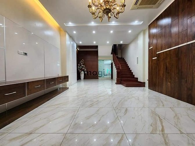 Hình ảnh Chính chủ b.á.n nhà mặt Phố Văn Cao – Ba Đình. Diện tích 80m2, 7tầng