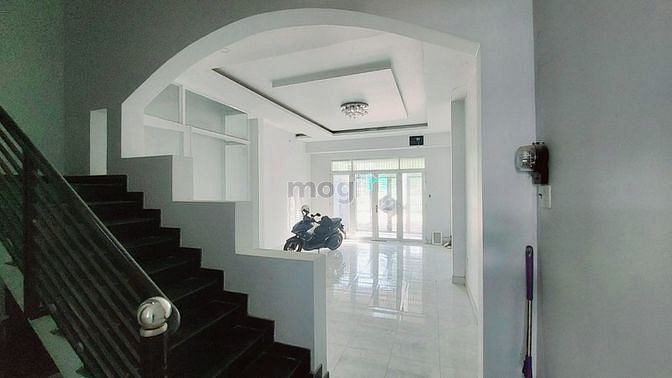 Hình ảnh Cho Thuê CHDV Full nội thất ngay KTX Khu A Làng Đại Học Thủ Đức