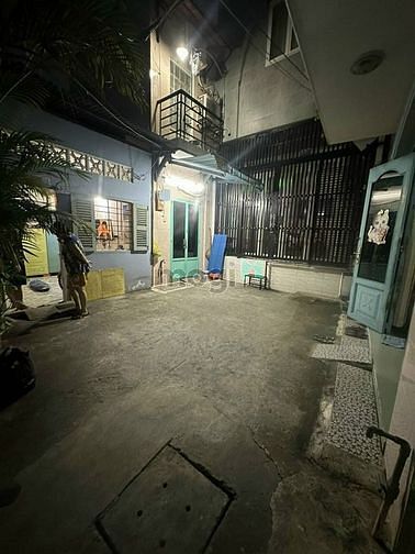 Hình ảnh Nhà nát hem 5m, 20m ra mặt tiển
