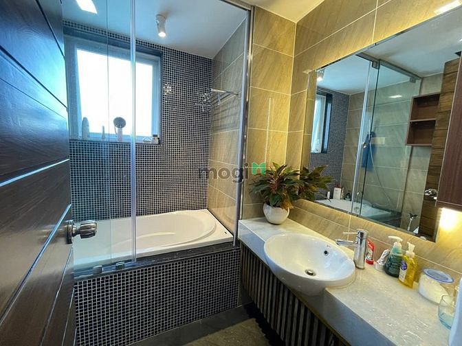 Hình ảnh Bán gấp căn hộ cao câp 130m2 Riverside Residence, PMH, Q.7