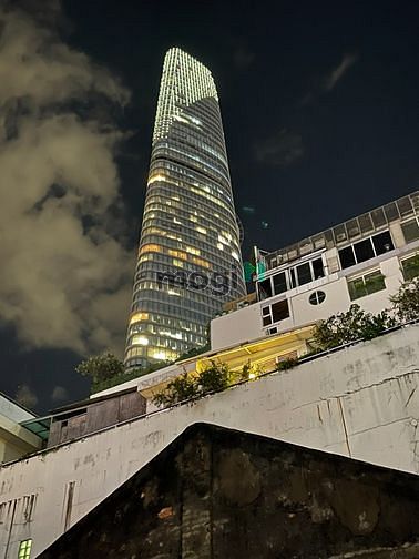 Hình ảnh Studio cửa sổ Tôn Thất Đạm Quận 1 view nhìn Bitexco sát ngay phố đi bộ