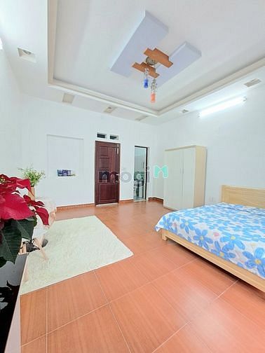Hình ảnh Phòng ban công, rộng rãi, thoáng mát