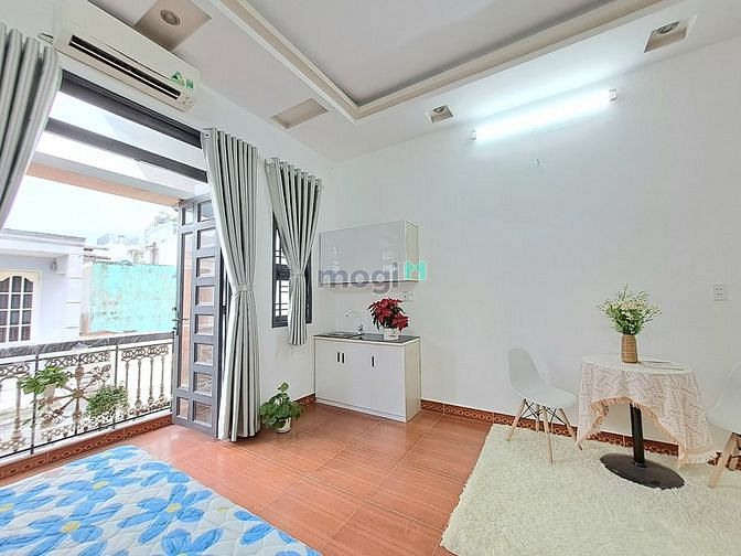 Hình ảnh Phòng ban công, rộng rãi, thoáng mát