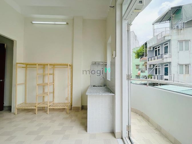 Hình ảnh Căn Hộ Full Nt Quận 1 - Gần CV Lê Văn Tám - Kế cầu bông