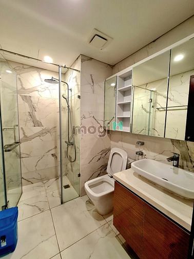 Hình ảnh Thuê Căn Hộ 3PN Đủ Nội Thất Giữa Lòng Thủ Đô & Bể Bơi & Gym Thoáng Đã