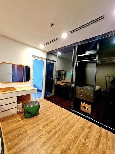 Hình ảnh Thuê Căn Hộ 3PN Đủ Nội Thất Giữa Lòng Thủ Đô & Bể Bơi & Gym Thoáng Đã