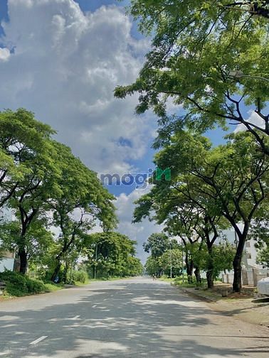 Hình ảnh Đất nền mặt tiền Nguyễn Văn Linh ,Phong Phú ,Bình Chánh.Giá 2tỷ4/120m2