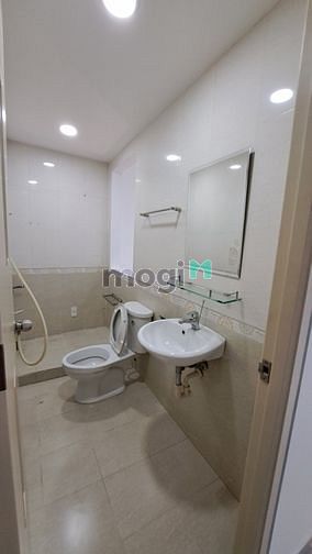 Hình ảnh Cho Thuê Nhà Hẻm Xe Tải đậu cả ngày 93/6a Phạm Phú Thứ, Tân Bình