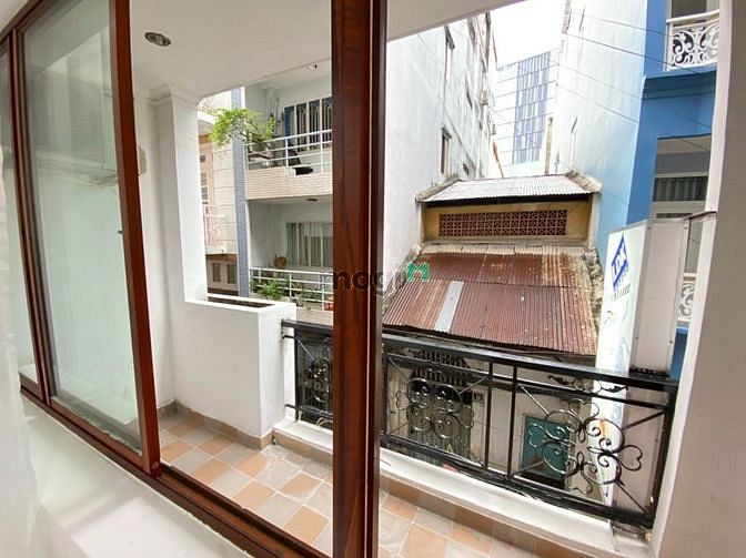 Hình ảnh CHDV studio BanCol, free xe, cmt8 gần bùng binh phù đổng, 40m2