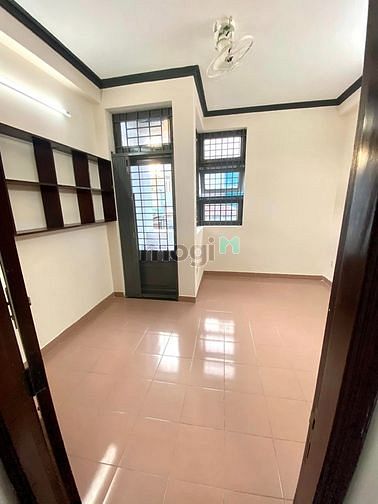 Hình ảnh Bành Văn Trân, Tân Bình, Cách Mặt Tiền 1 Căn , 4 Tầng, Chỉ 5.2 Tỷ