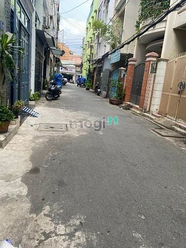 Hình ảnh Cho Thuê Nhà Hẻm Lớn Gần Ngay Ngã 4 Bảy Hiền