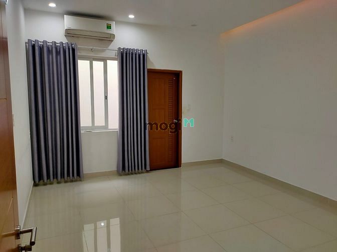 Hình ảnh Cho Thuê Nhà Hẻm Lớn Gần Ngay Ngã 4 Bảy Hiền