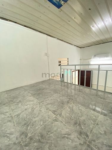 Hình ảnh Trống Lại 1 Duplex - Ngay Chợ Hoàng Hoa Thám