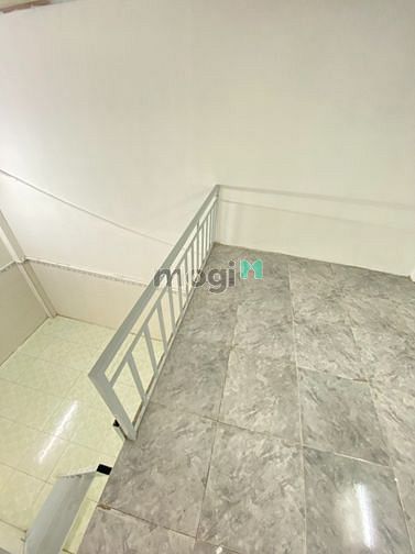 Hình ảnh Trống Lại 1 Duplex - Ngay Chợ Hoàng Hoa Thám