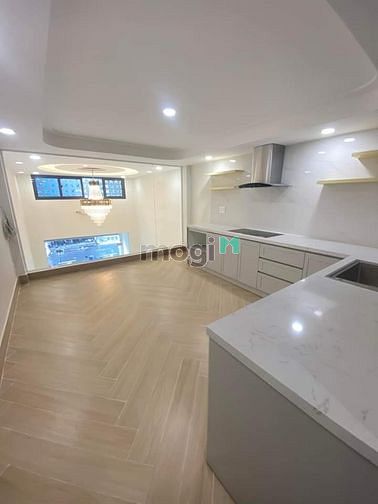 Hình ảnh Cho Thuê Nhà Hẻm Xe Tải 100C Lê Quang Định, Bình Thạnh